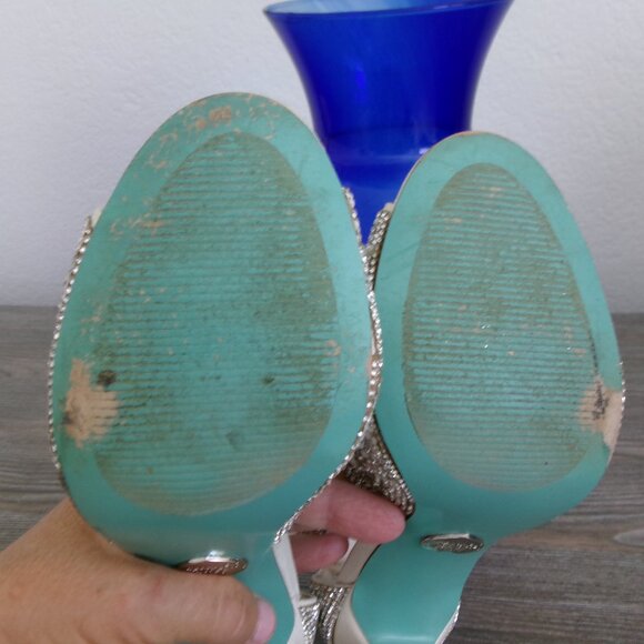 Betsey Johnson BAYLI Crystals and Pearls High Heels Shoes 6 White Open Toe - Picture 14 of 15